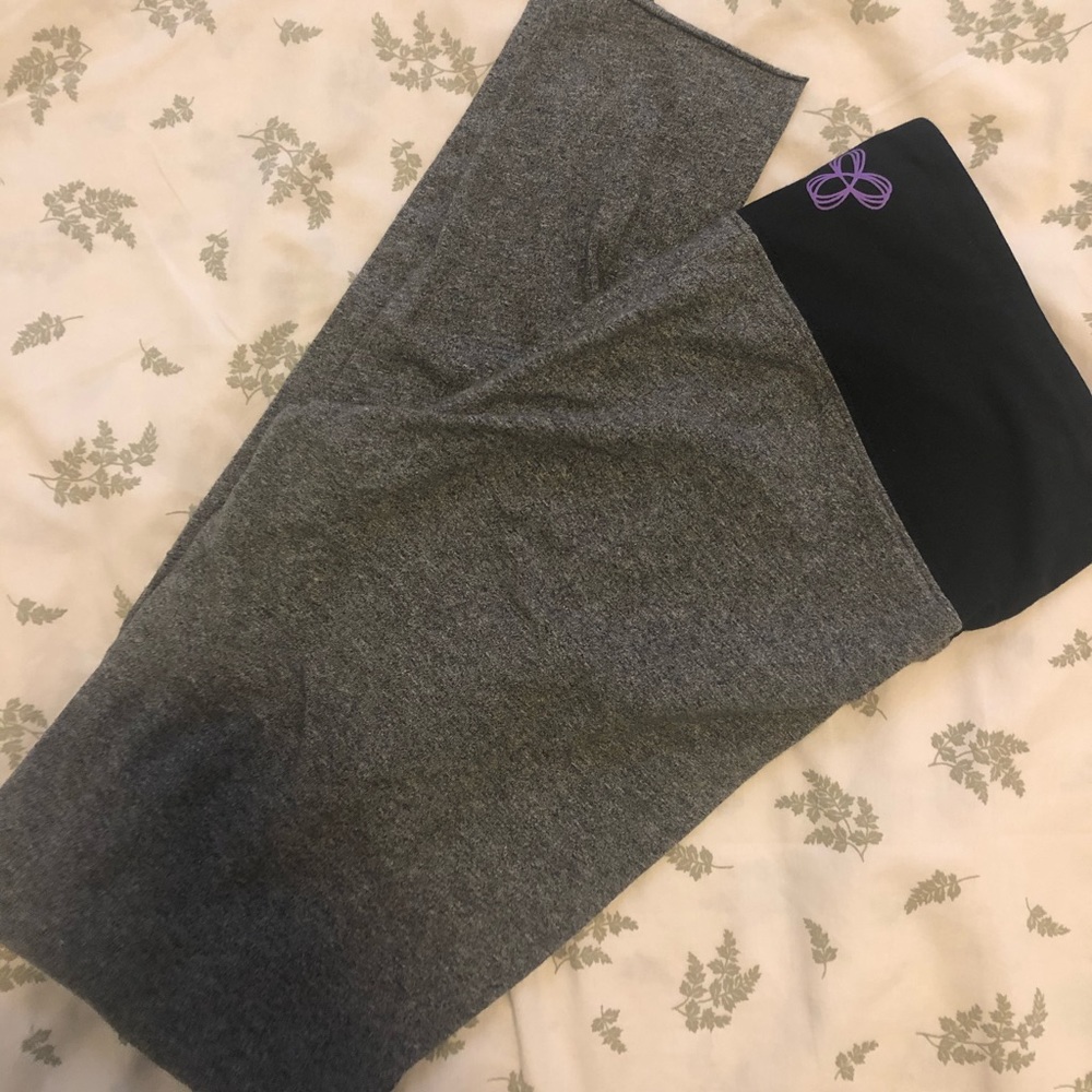 TNA LEGGINGS - Picture 2 of 2